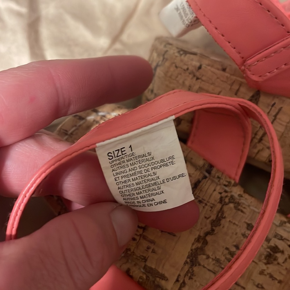 Adorable girls wedges. Size 1. EUC - Picture 5 of 6